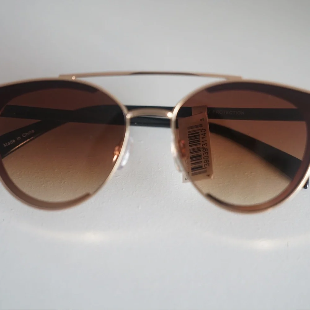 NTW Nordstrom sunglasses - Picture 5 of 6